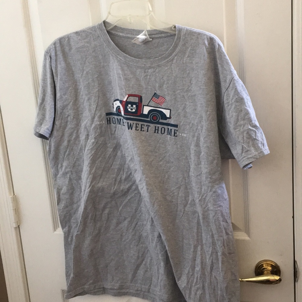 FINAL MARKDOWN Unisex home sweet home short sleeved tee xl